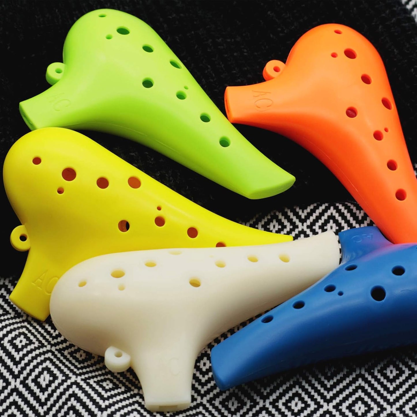Aestivate Plastic Ocarina Instrument 12 Hole Ocarina Alto C 12-Hole Ocarina Instrument Easy Instrument (Spring Green)
