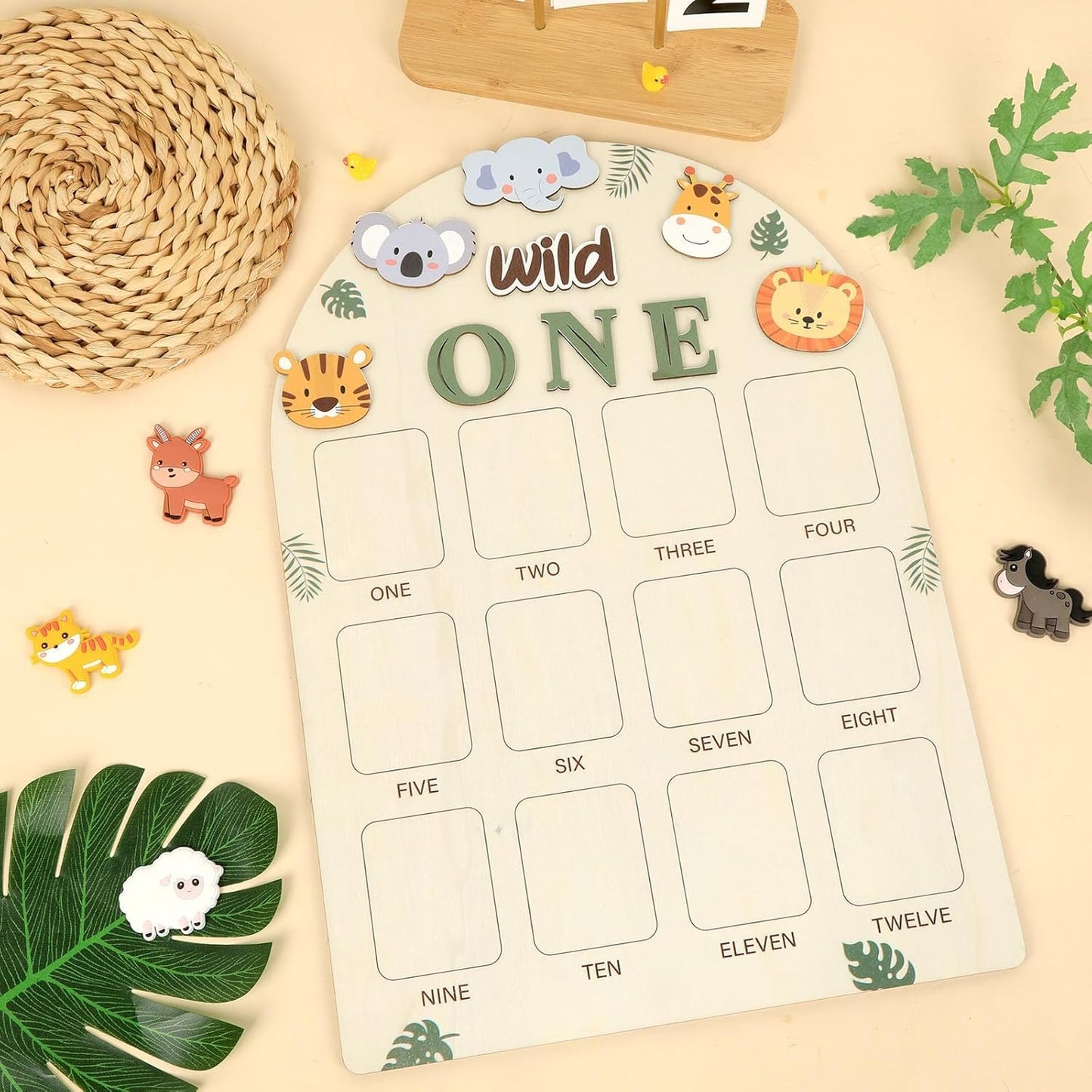 Photo Board Jungle Animals Birthday Party Wooden Board Decorations 12 Monthly Milestone Picture Frame One Year Old Wood Sign 1st Birthday Photo Banner for Baby Boy Girl Keepsake Gift Supplies