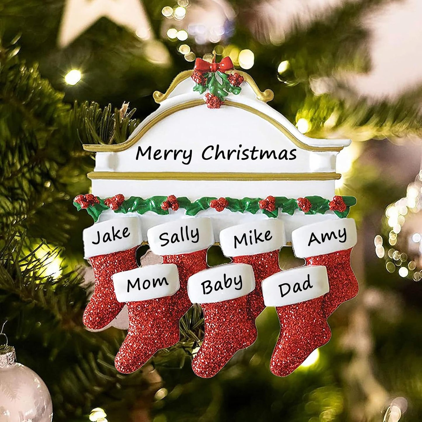 Personalized Christmas Ornaments 2025 Family of 2/3/4/5/6/7/8 Custom Christmas Stocking Ornament with Names Customized Ornaments for Xmas Tree,Family of 2